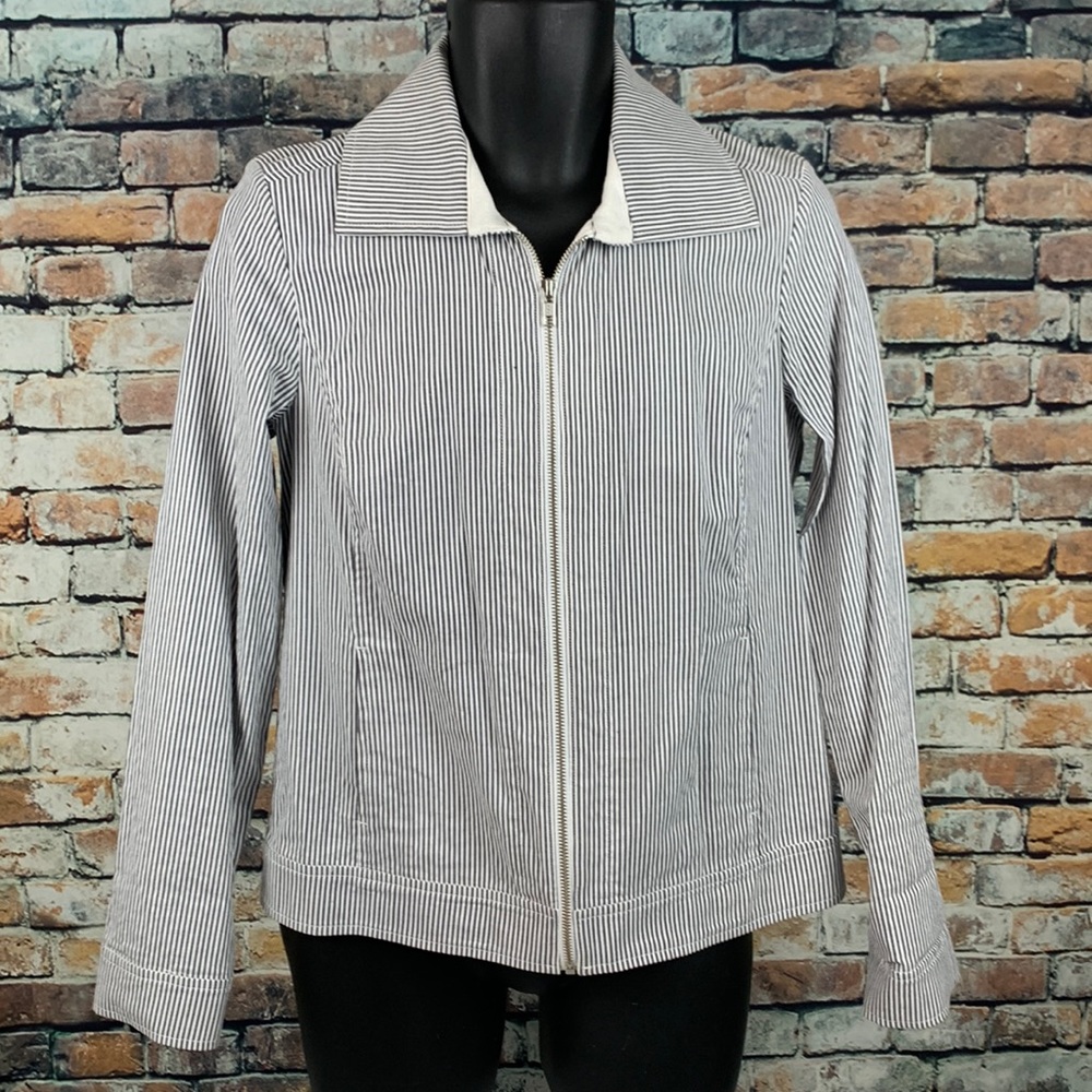 Threads by Saks 5th avenue black & white striped jacket size 8